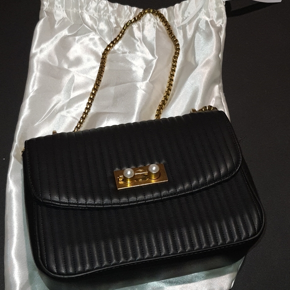 Nwt Unique Leather and Gold Purse - Picture 4 of 9